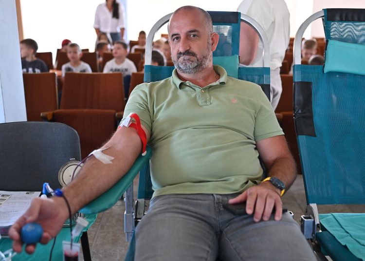 Rekordna akcija darivanja krvi u Uzarićima: Prikupljene 44 doze