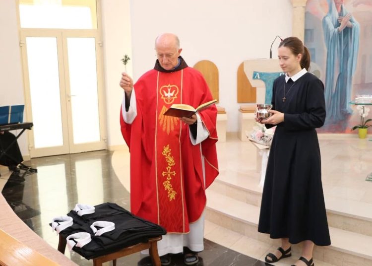 Četiri sestre franjevke danas polažu prve zavjete, jedna je iz Širokog Brijega