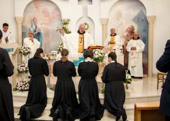 Svečano polaganje prvih redovničkih zavjeta za novakinje iz Širokog Brijega i Posušja