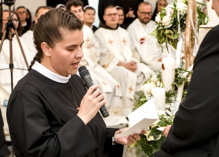 Svečano polaganje prvih redovničkih zavjeta za novakinje iz Širokog Brijega i Posušja