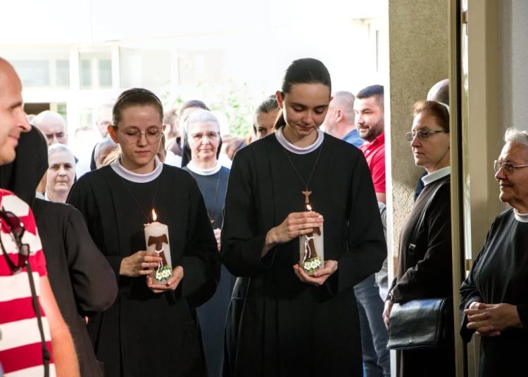 Svečano polaganje prvih redovničkih zavjeta za novakinje iz Širokog Brijega i Posušja