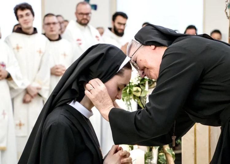 Svečano polaganje prvih redovničkih zavjeta za novakinje iz Širokog Brijega i Posušja