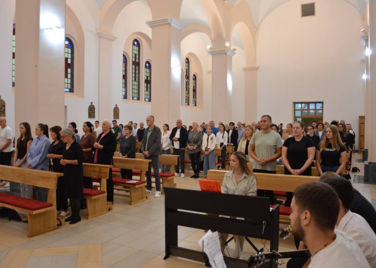 Foto: Župa sv. Male Terezije od Djeteta Isusa - Ledinac