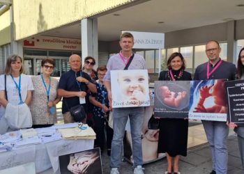 Liječnici u Mostaru stali za život: Molitva i podrška nerođenima