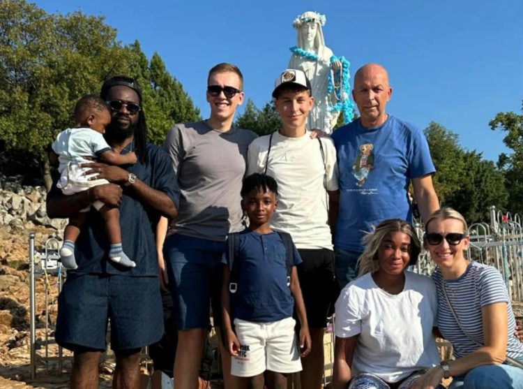 Ismael Diallo posjetio Međugorje: Hajdukov lijevi bek uživa s obitelji i prijateljima