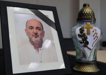 Komemoracija u Mostaru: Oproštaj od dr. Davora Tomića, urologa i velikog čovjeka