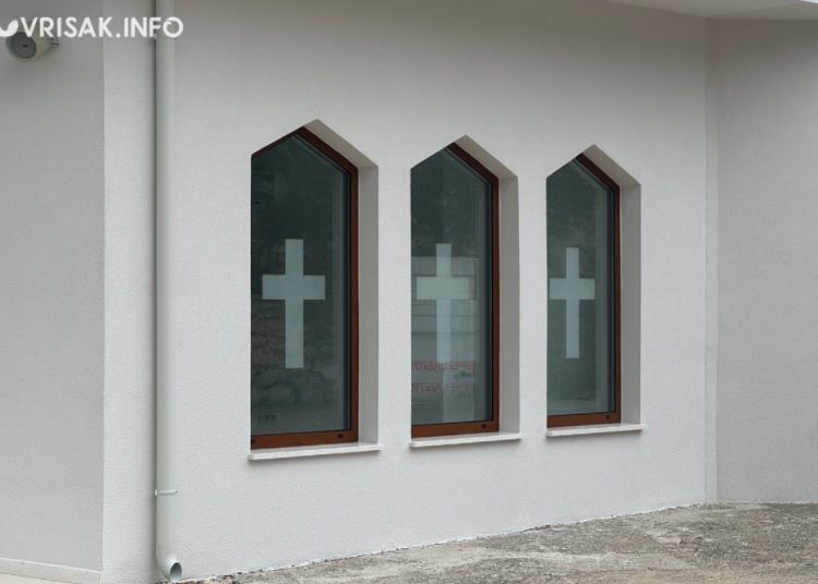 Široki Brijeg: Crkva u Buhovu dobila novu fasadu, obnavlja se i zvonik