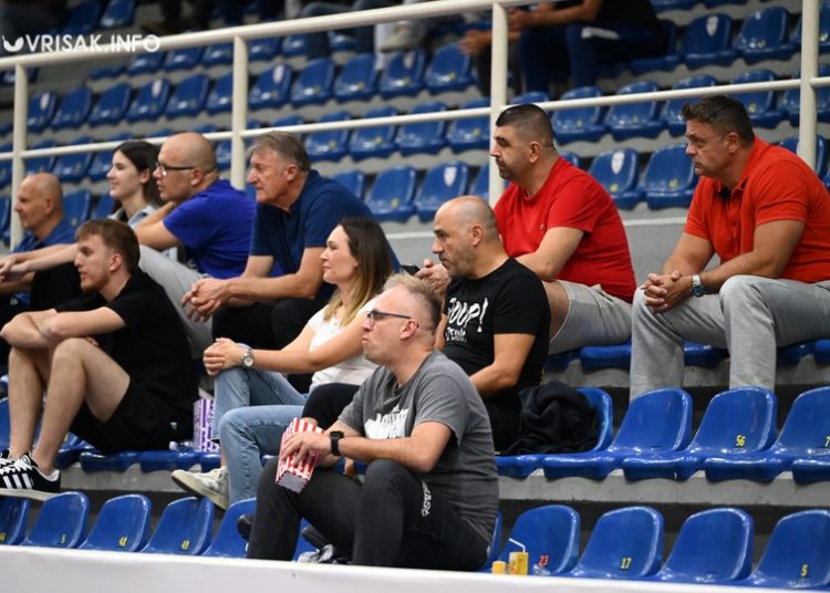Kazališna čarolija u Širokom Brijegu: „Pouzdani sastanak“ oduševio publiku