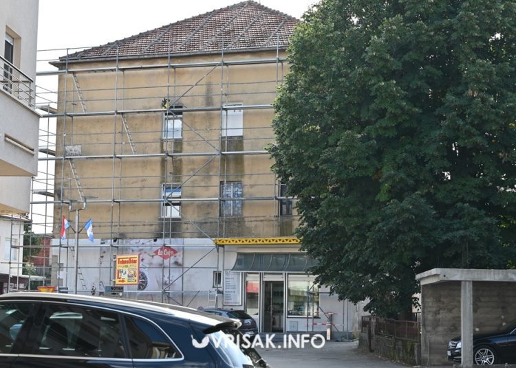 Široki Brijeg: Renovira se ‘Paradžikova kuća’, postavljena skela
