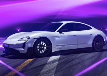 Financijski udar za Porsche: Električni planovi zamijenjeni hibridima