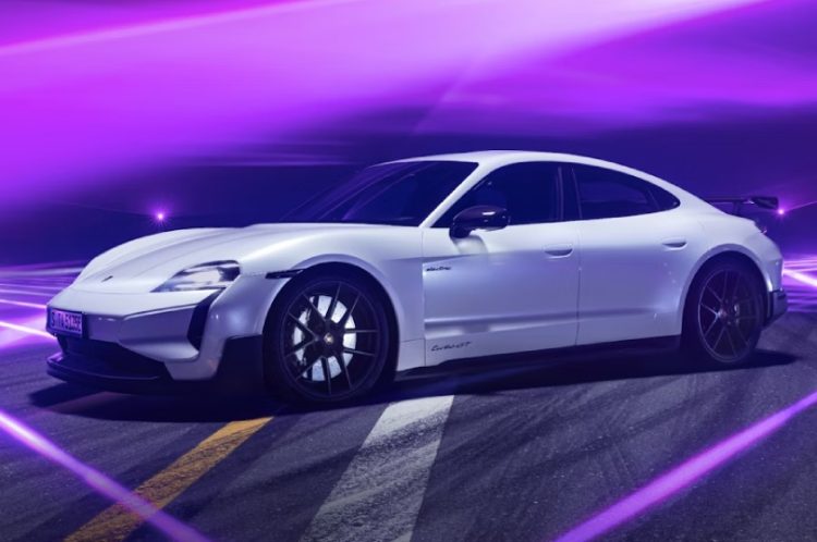 Financijski udar za Porsche: Električni planovi zamijenjeni hibridima