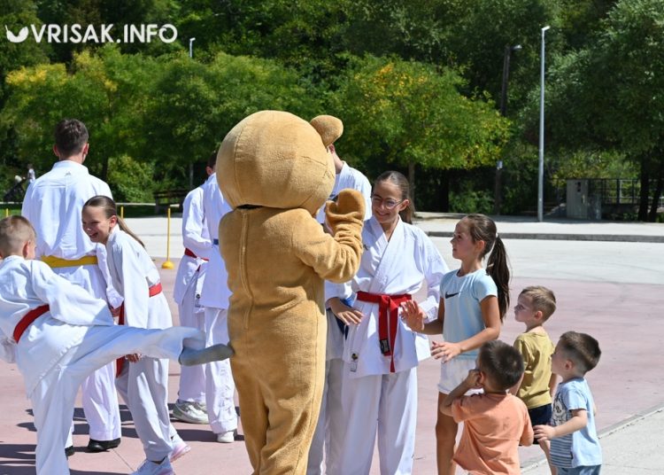 Karate klub Široki Brijeg organizirao veselo druženje s Medom Brundom