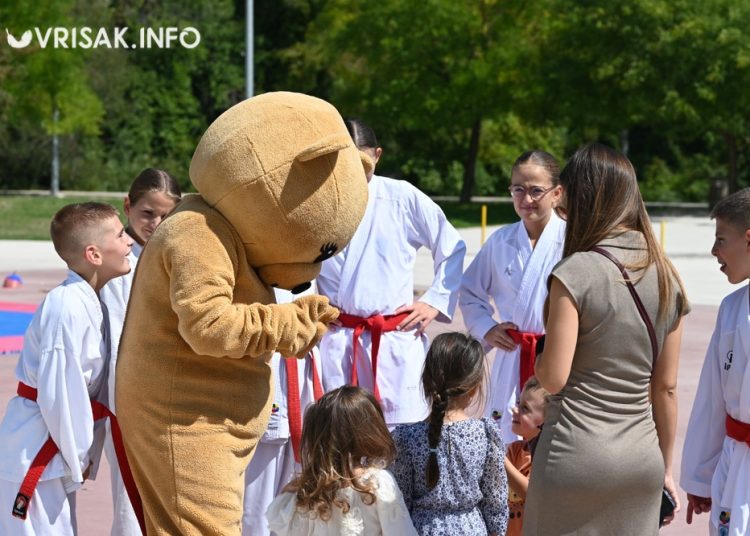 Karate klub Široki Brijeg organizirao veselo druženje s Medom Brundom