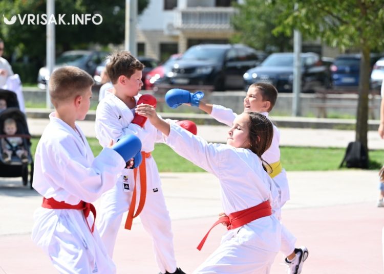 Karate klub Široki Brijeg organizirao veselo druženje s Medom Brundom
