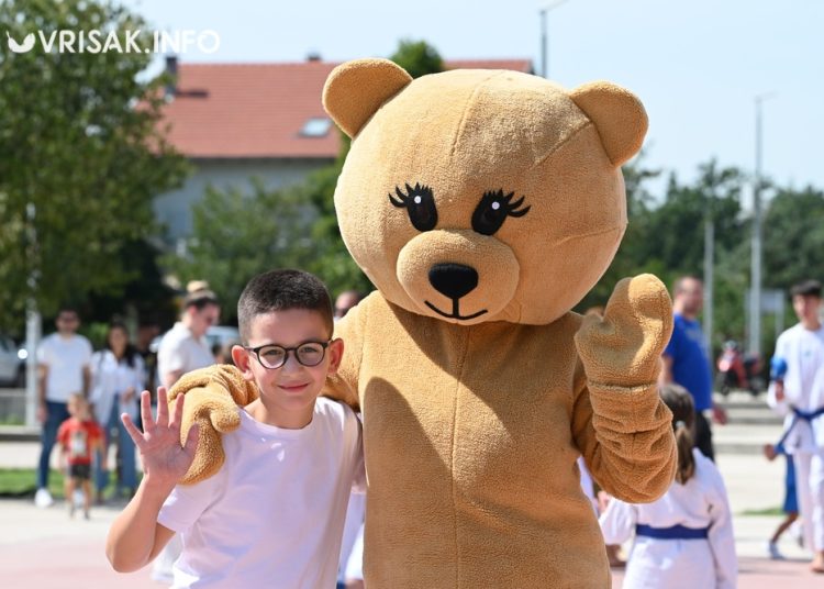 Karate klub Široki Brijeg organizirao veselo druženje s Medom Brundom