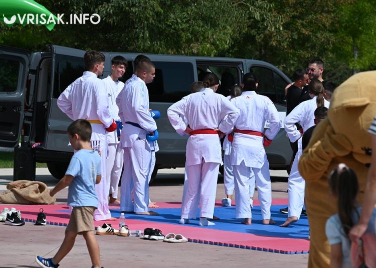 Karate klub Široki Brijeg organizirao veselo druženje s Medom Brundom