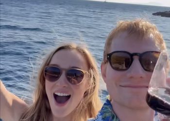 Ed Sheeran snimio spot na Hvaru: Glazbeni div i zvijezda “Bridgertona” očarani Dalmacijom