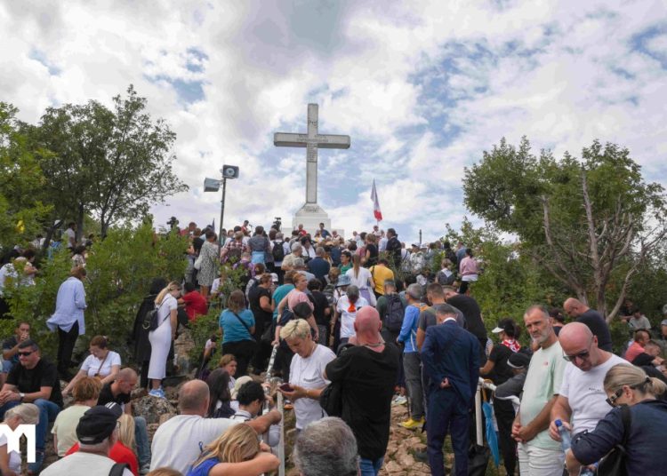 Tisuće hodočasnika na Križevcu: Svetu misu predvodio fra Jozo Grbeš koji je vjernicima poslao snažnu poruku