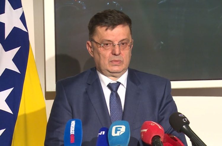 Zoran Tegeltija doživio nesreću na Manjači, prevezen helikopterom