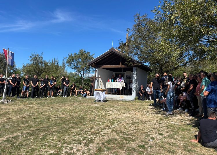 Široki Brijeg: Misom na Mosoru prisjetili se ubijenih Škripara