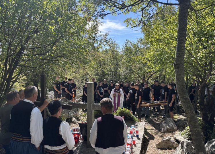 Široki Brijeg: Misom na Mosoru prisjetili se ubijenih Škripara