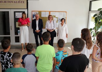 HNŽ osigurao 1.000 školskih torbi za učenike iz socijalno ugroženih obitelji