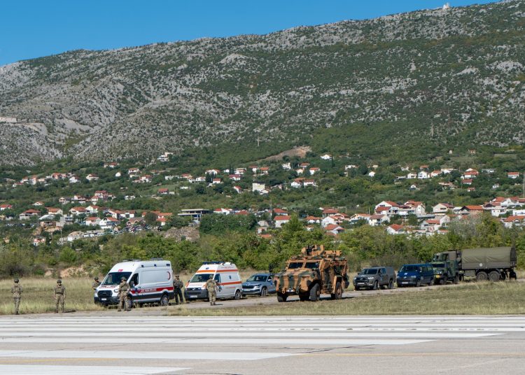 EUFOR izveo vježbu osiguranja aerodroma i reagiranja na požar u Mostaru