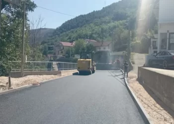 Završna faza rekonstrukcije ceste Ilići – Mostar: Počelo asfaltiranje prvog sloja