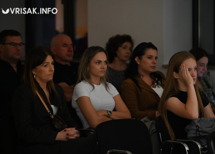 U Širokom Brijegu predstavljena zbirka “Pišem te u srcu” autorice Ana Soldo