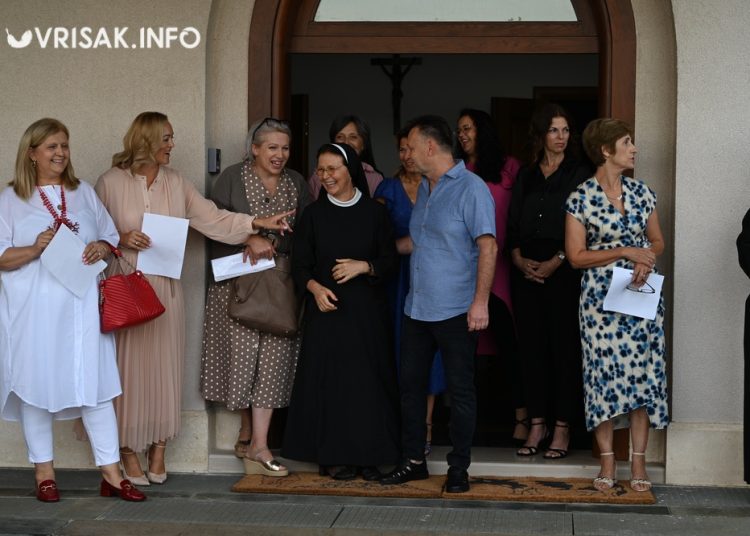 Početak školske godine u ŽZH: Prvašići prvi put u novoj školi na Puringaju