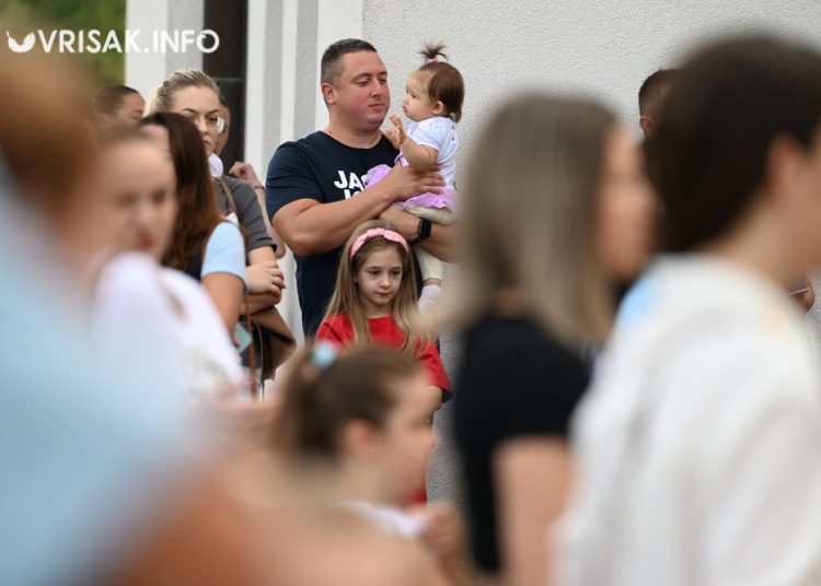 Početak školske godine u ŽZH: Prvašići prvi put u novoj školi na Puringaju