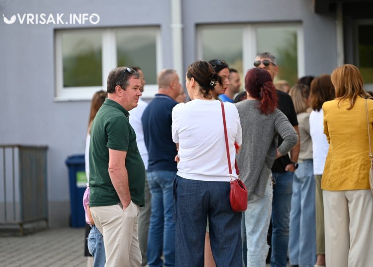 Početak školske godine u ŽZH: Prvašići prvi put u novoj školi na Puringaju
