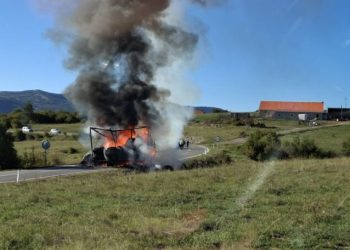 Požar na kamionu zatvorio dionicu ceste Šuica – Tomislavgrad
