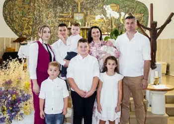 Radost u Čapljini: Kršteno sedmo dijete u obitelji Falak