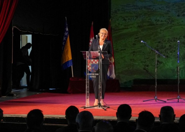 Svečanom sjednicom Općinskog vijeća i otvorenjem novog dječjeg vrtića „Pahuljica“ danas je obilježen Dan općine Kupres