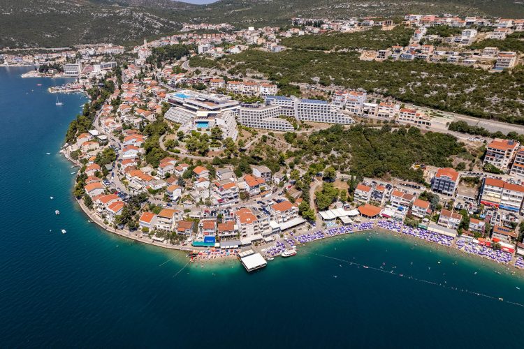Turizam u Neumu: Nedostatak radne snage i slab vrhunac sezone