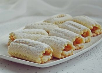 Recept za prhki kolač s jabukama