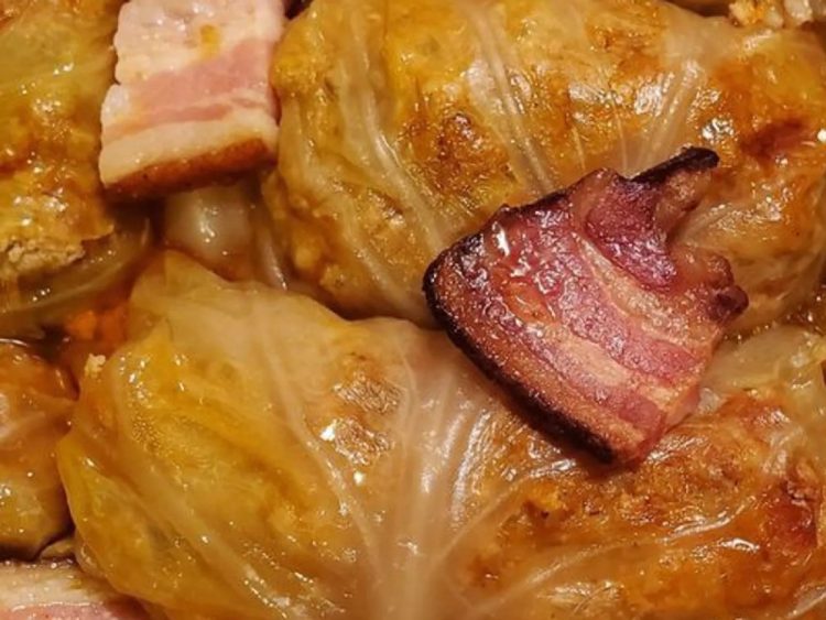 Recept za sarmu: Tradicionalni hercegovački klasik za hladne dane