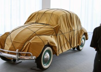 Najstarija Buba na svijetu: Njemački entuzijast obnovio Volkswagen iz 1937. nakon osam godina rada