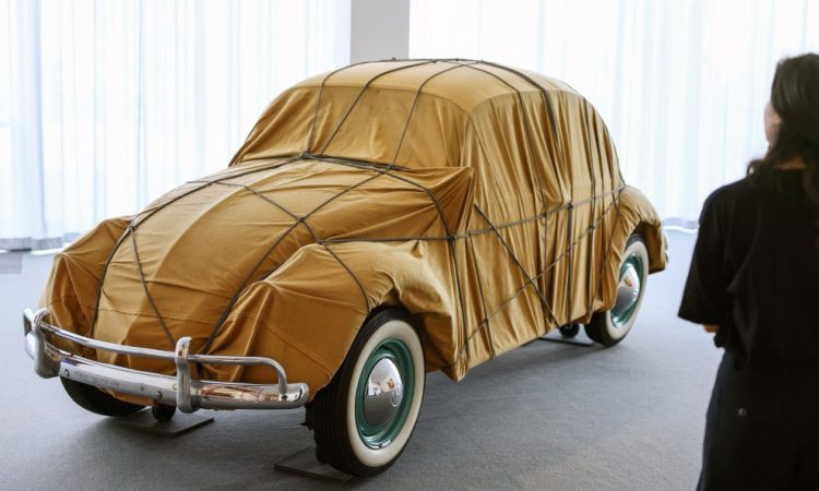 Najstarija Buba na svijetu: Njemački entuzijast obnovio Volkswagen iz 1937. nakon osam godina rada