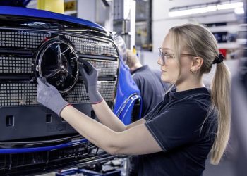 Mercedes pronašao način da izbjegne otkaze: Otpremnine do pola milijuna eura