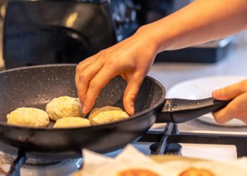 Evo kako pohati brže, a da ne uprljate cijelu kuhinju