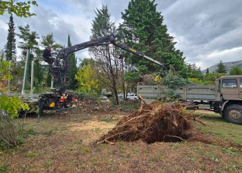 OS BiH pomažu civilnim organima u čiščenju posljedica nevremena u Mostaru