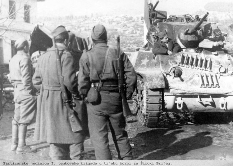 Fotografije iz povijesti: Partizanske jedinice prije i nakon borbi za Široki Brijeg u veljači 1945. godine.