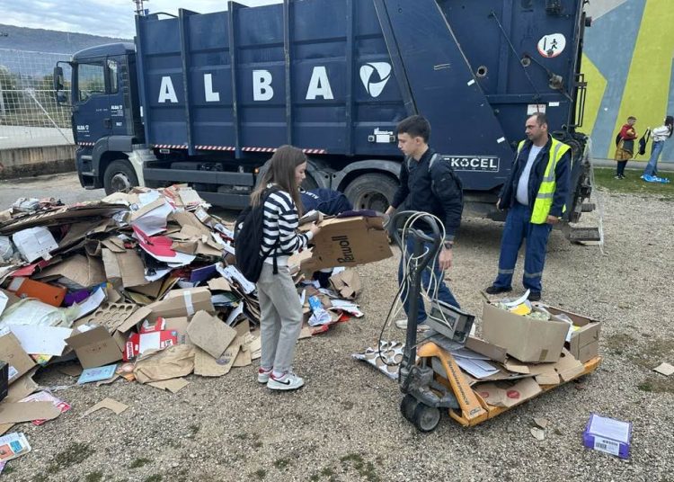 Održana druga akcija Prve osnovne škole Široki Brijeg prikupljanja starog papira