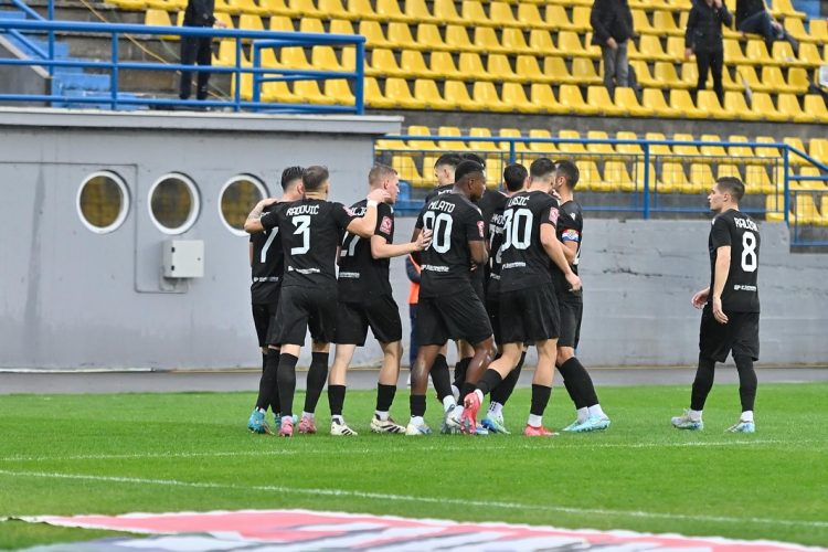 POSUŠJE RAZBILO RADNIK NA MOKROM DOCU: Čuić dvostruki strijelac, domaći slavili s uvjerljivih 4:0