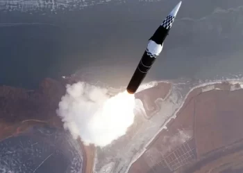 Sjeverna Koreja otkrila novu raketu koju će biti teško zaustaviti