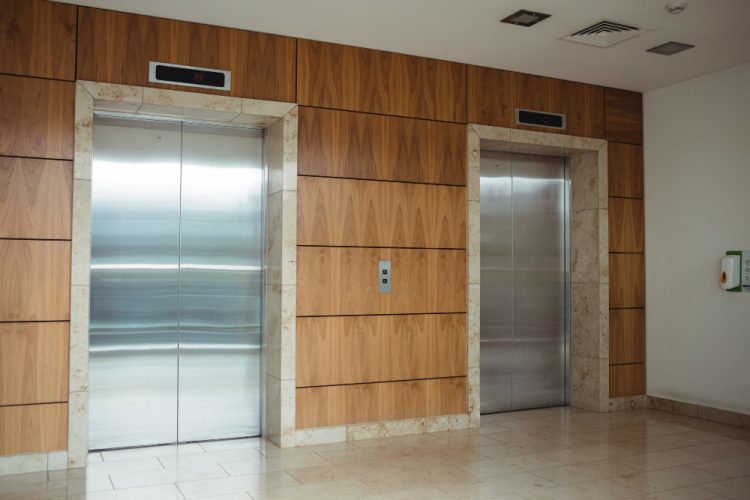 Drugi slučaj potresa BiH: Pronađeno tijelo ženske osobe koju je prignječio lift