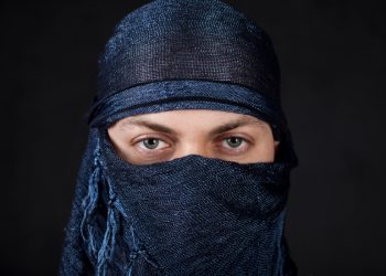 Europa sve stroža prema pokrivanju lica: Portugal zabranio nošenje burki i nikaba