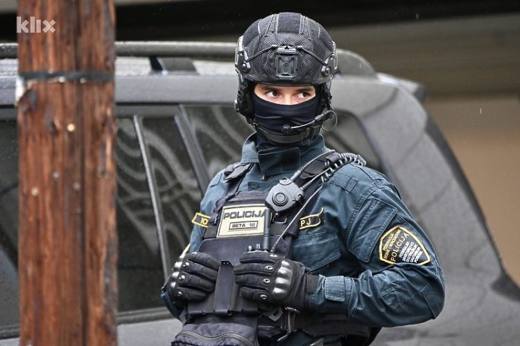 FUP vrši pretrese na više lokacija u dvjema županijama